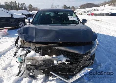 2021 Nissan Altima Sv Intelligent Awd z USA, uszkodzony, nr VIN 1N4BL4DW5MN346386